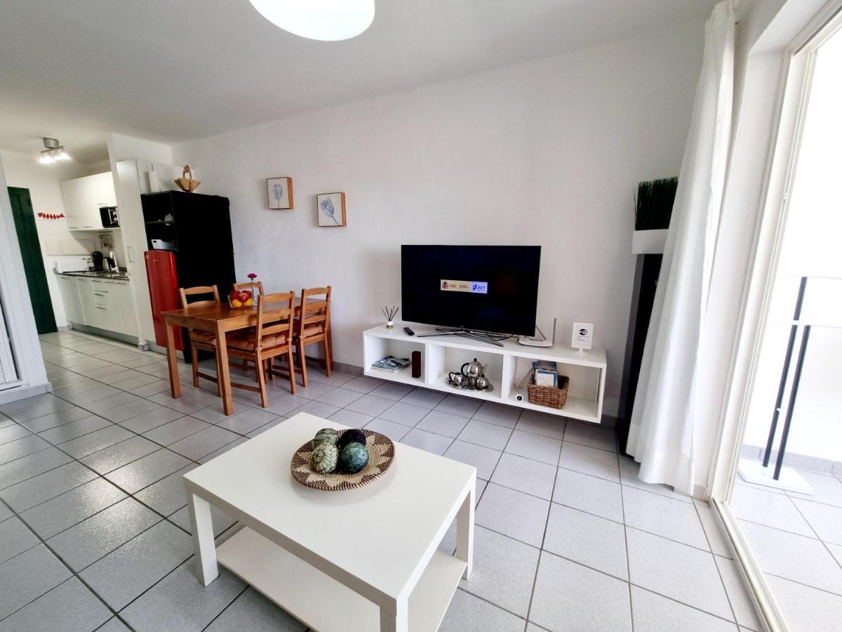 Luxury Apartamento Luz De Mar Complejo Playa Roca Costa Teguise Esterno foto