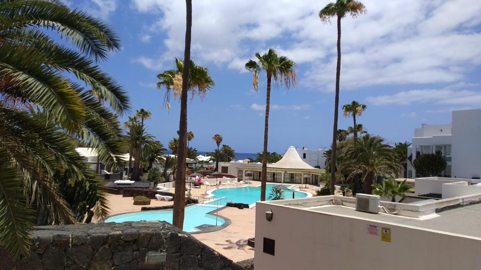 Luxury Apartamento Luz De Mar Complejo Playa Roca Costa Teguise Esterno foto