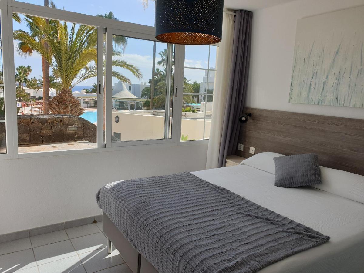 Luxury Apartamento Luz De Mar Complejo Playa Roca Costa Teguise Esterno foto