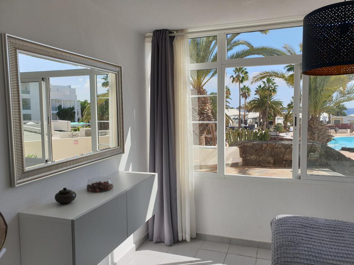 Luxury Apartamento Luz De Mar Complejo Playa Roca Costa Teguise Esterno foto